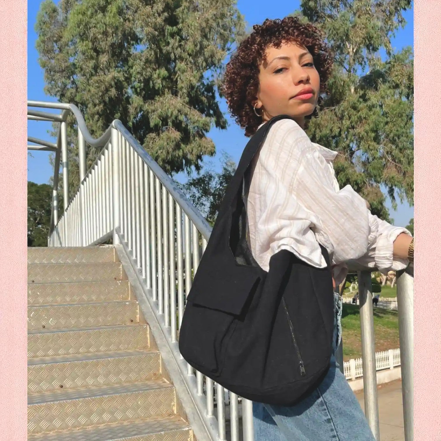 Black Curvy Shoulder Bag - Fithoehub