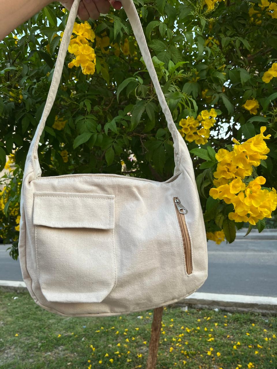 Off - White Curvy Bag - Fithoehub